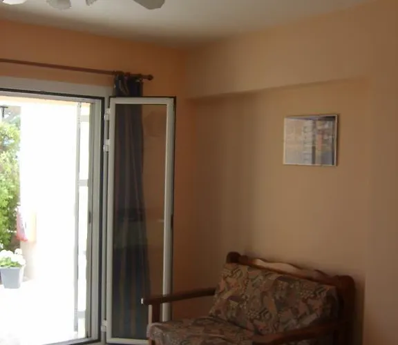 Gouna's Aparts Xi Beach